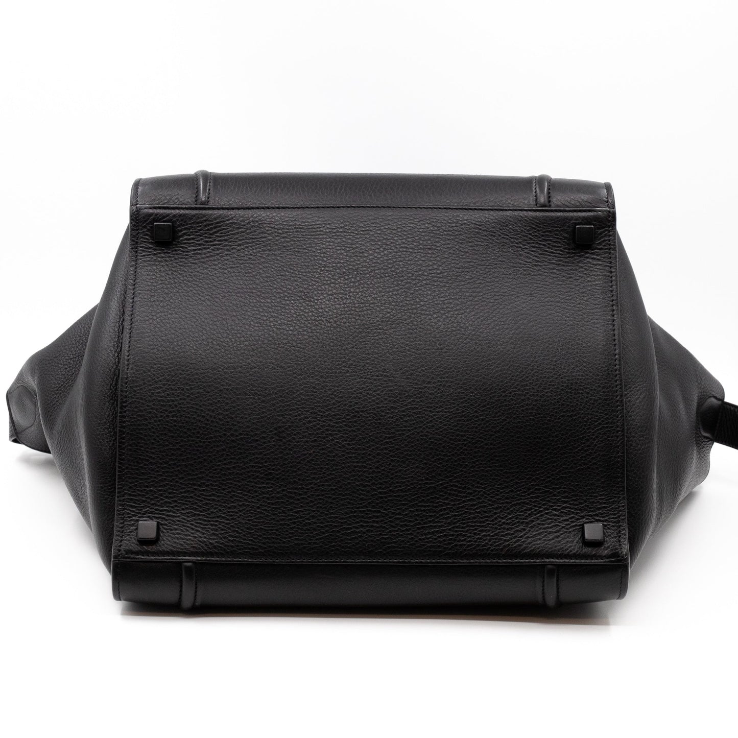 Phantom Medium Luggage Black Leather