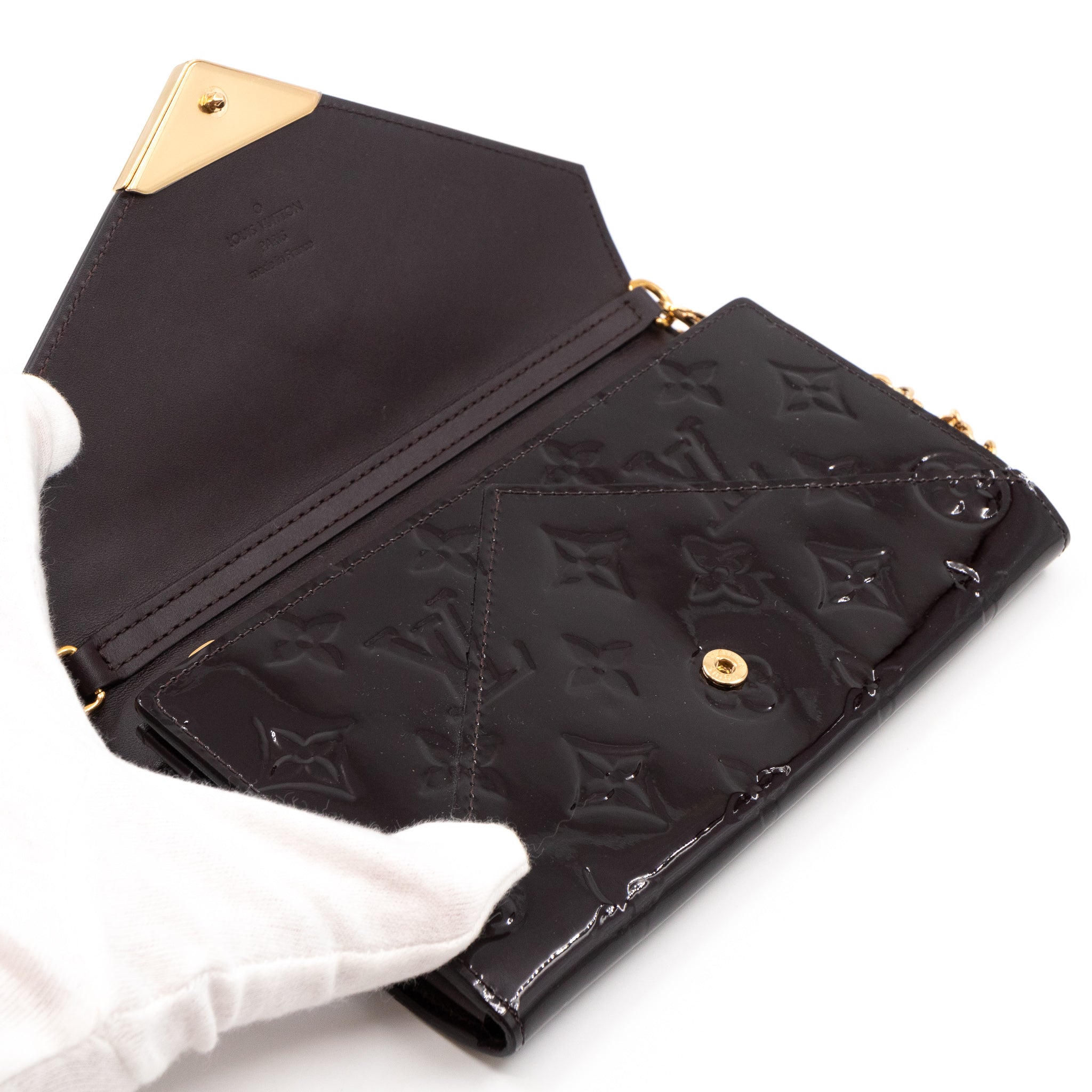 Mira Chain Clutch Vernis	Amarante