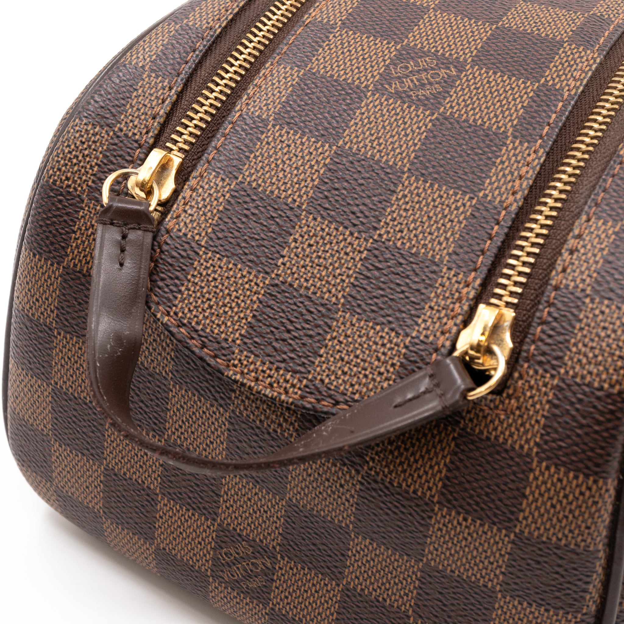 Louis vuitton damier ebene best sale toiletry pouch