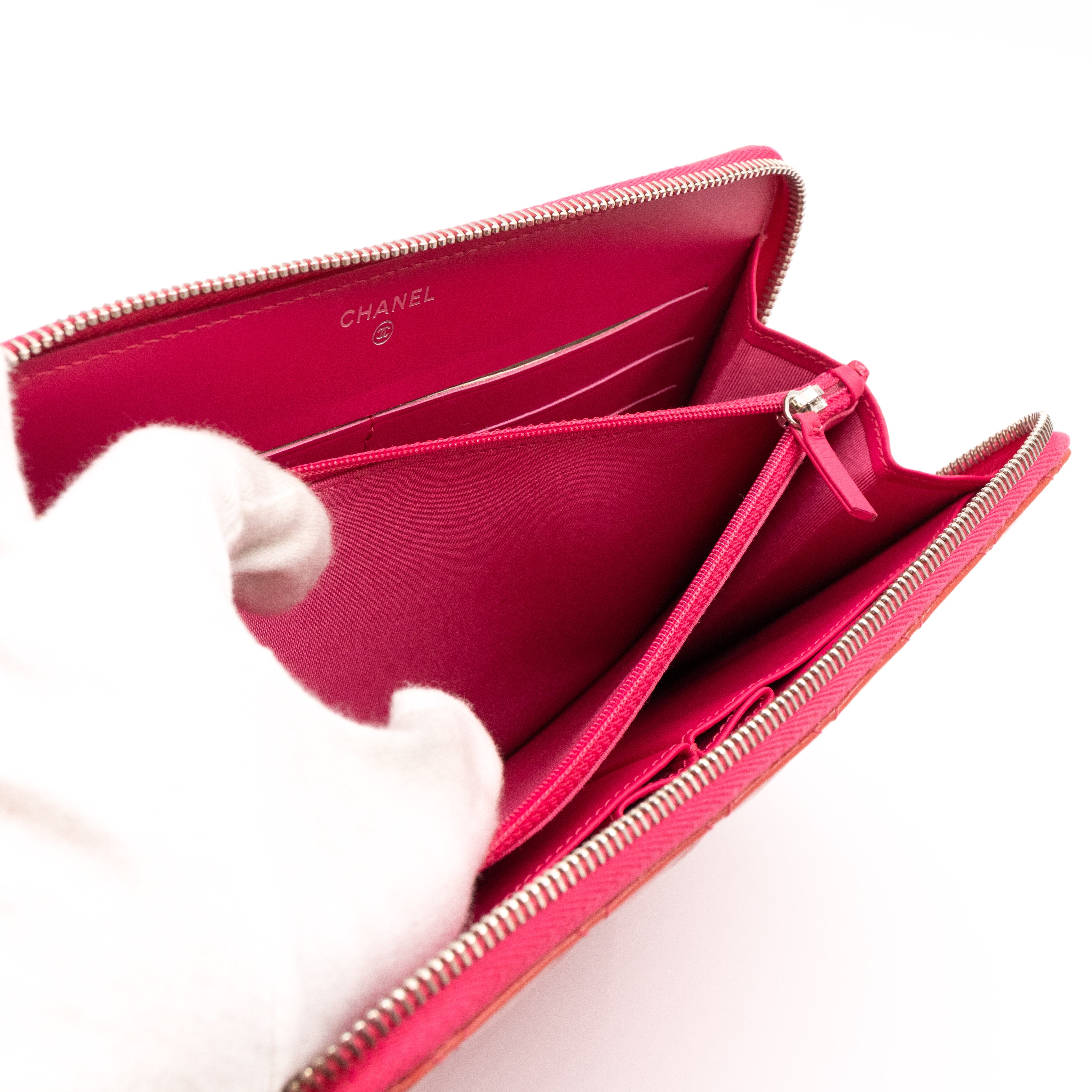 Quilted Zip Organizer Clutch Patent Leather Pink