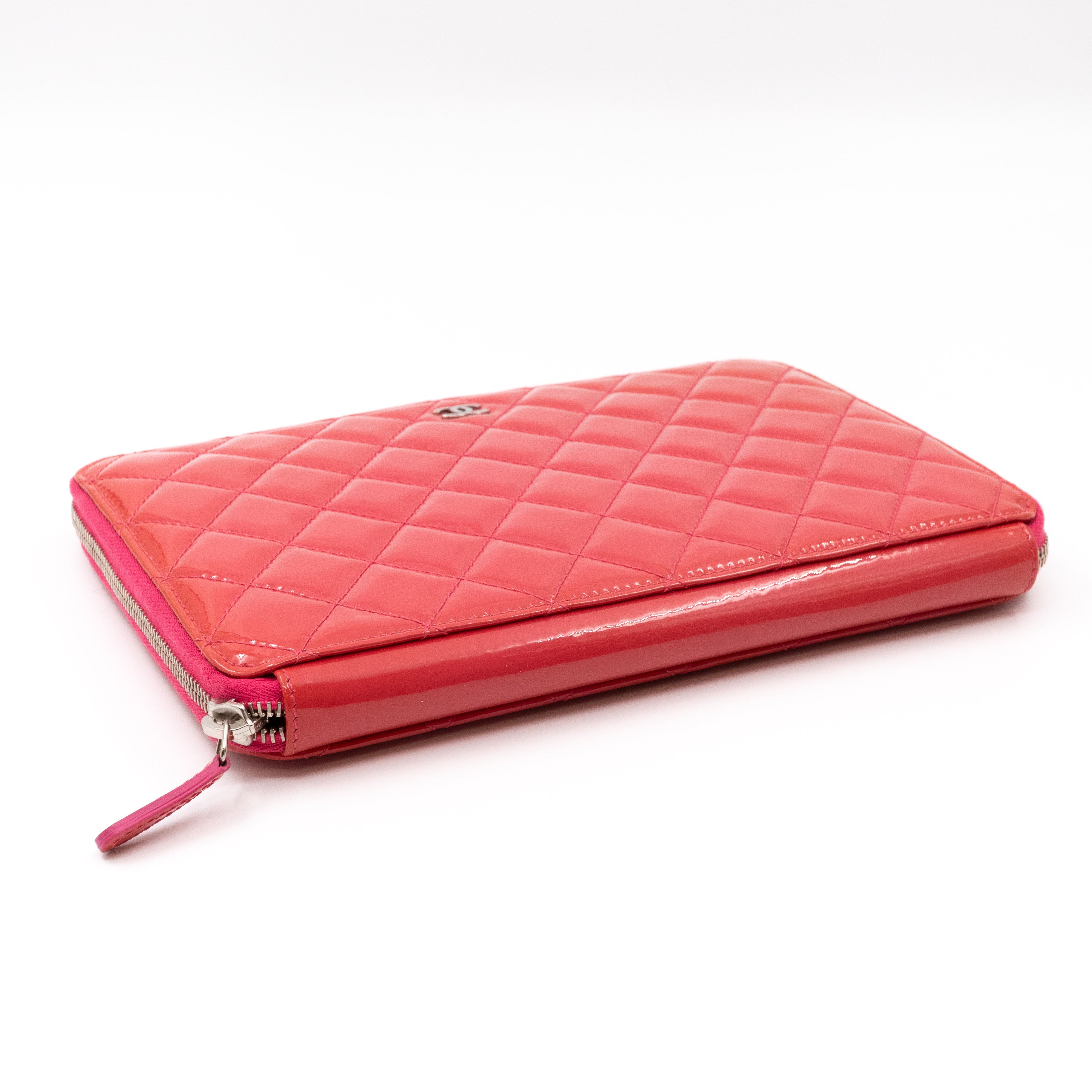 Quilted Zip Organizer Clutch Patent Leather Pink