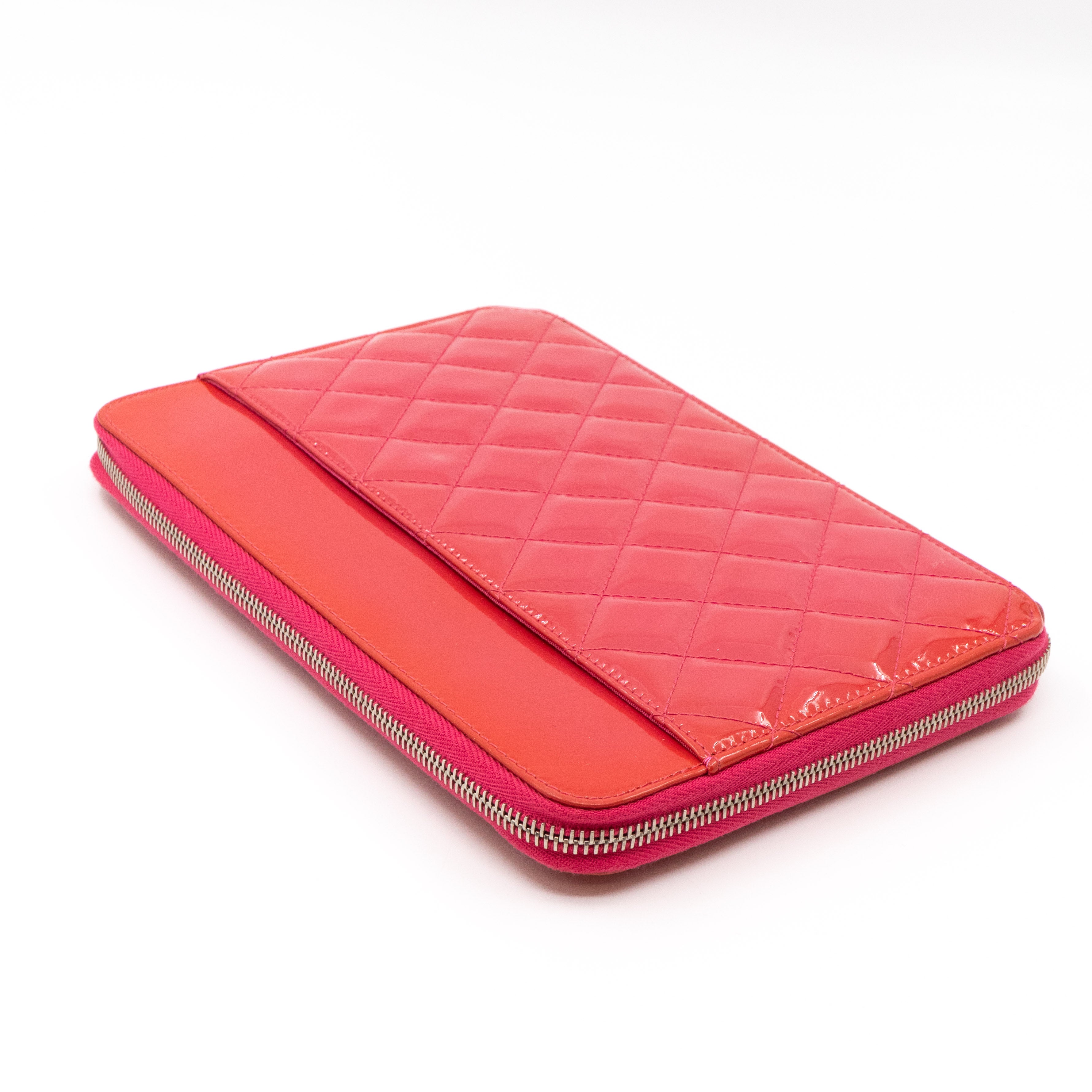 Quilted Zip Organizer Clutch Patent Leather Pink