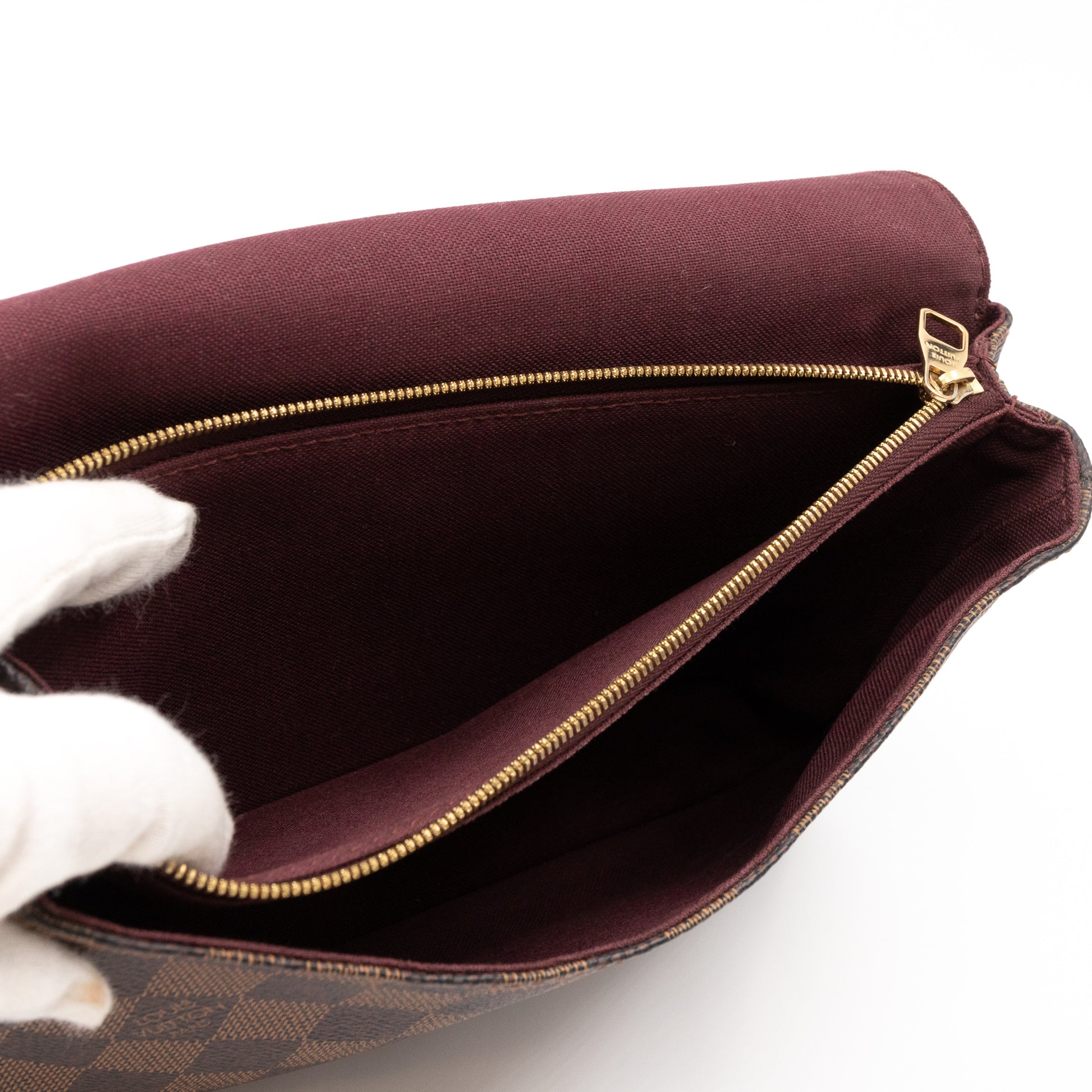 Louis Vuitton Hoxton Shoulder bag 349469