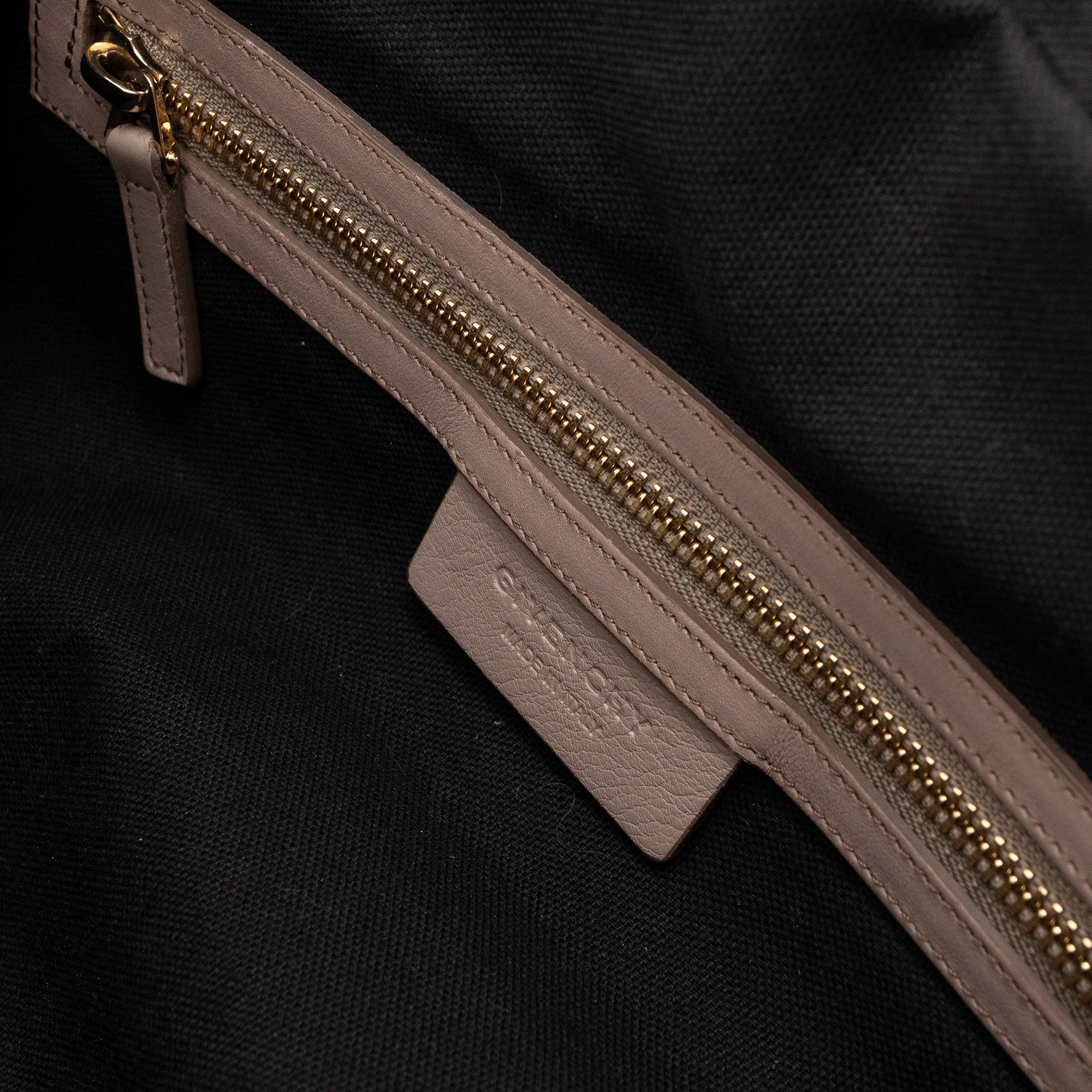 Nightingale Medium Beige & Black Leather