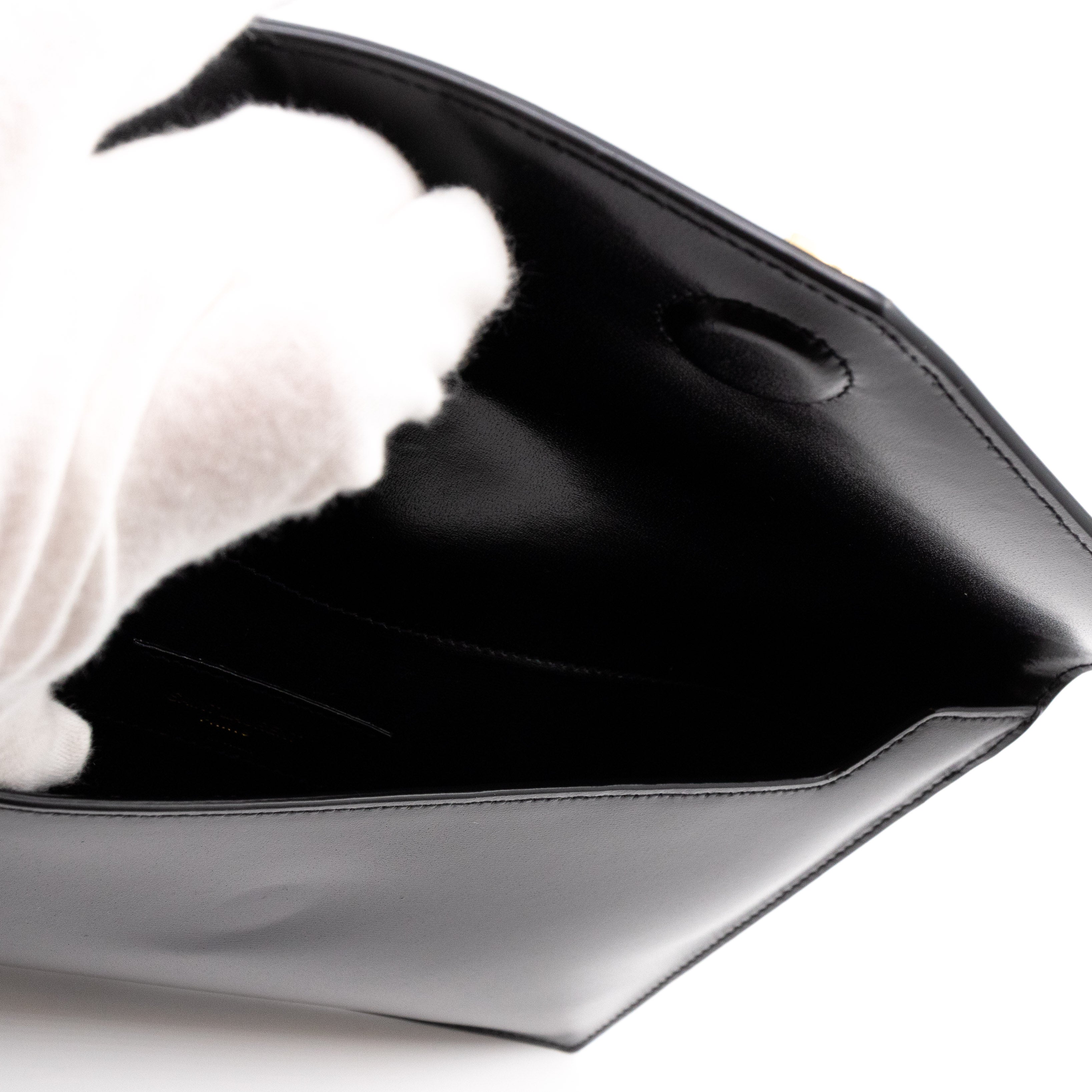 Uptown Pouch Black Smooth Leather