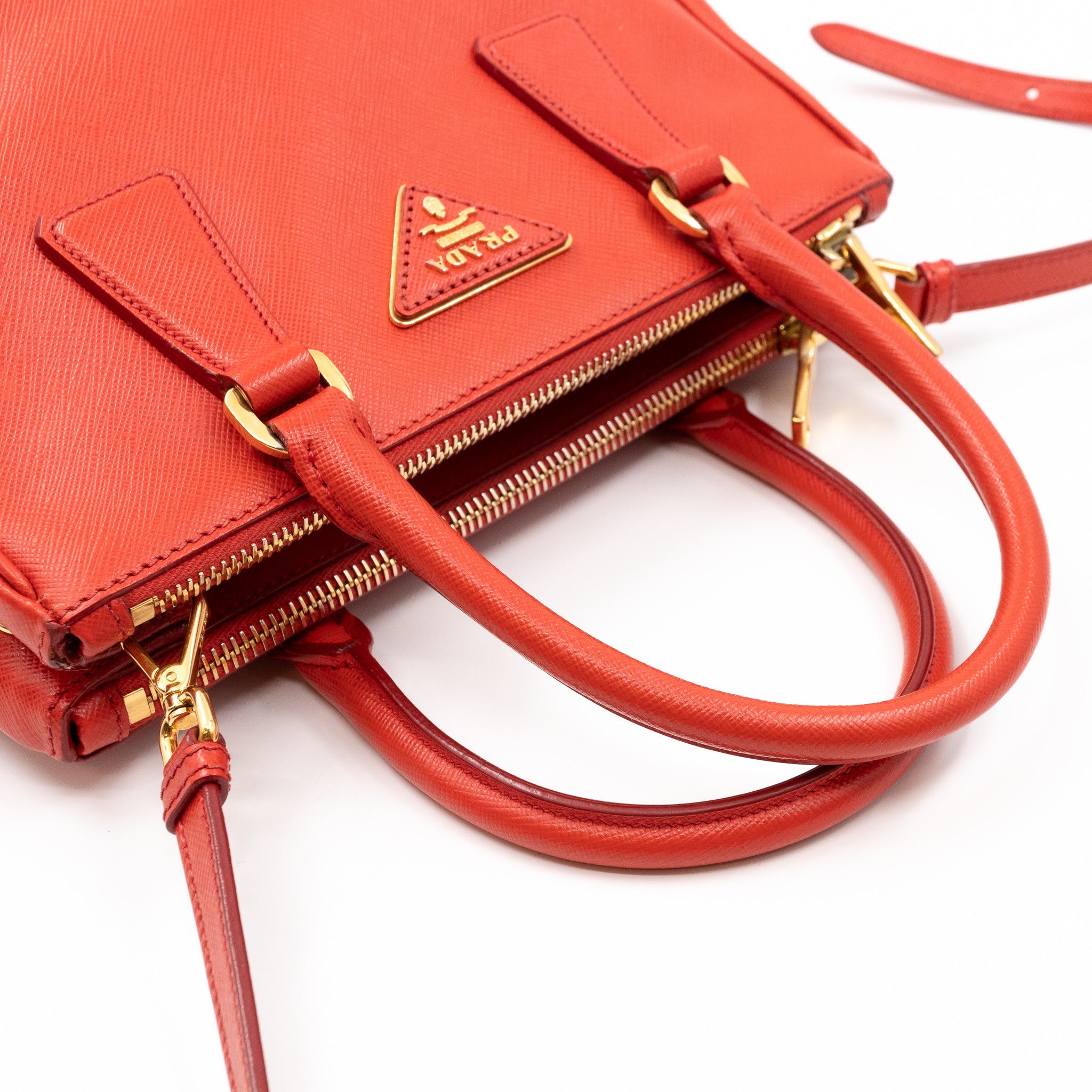 Galleria Small Double Zip Fiery Red Saffiano