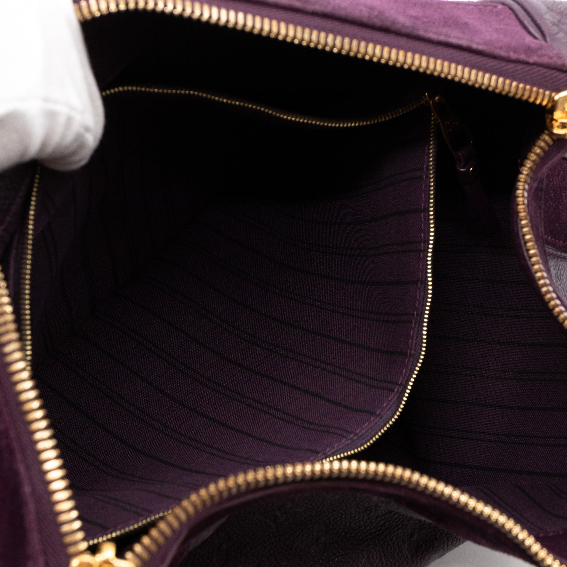 Louis Vuitton Empreinte Audacieuse MM w/ Strap - Purple Hobos, Handbags -  LOU599691