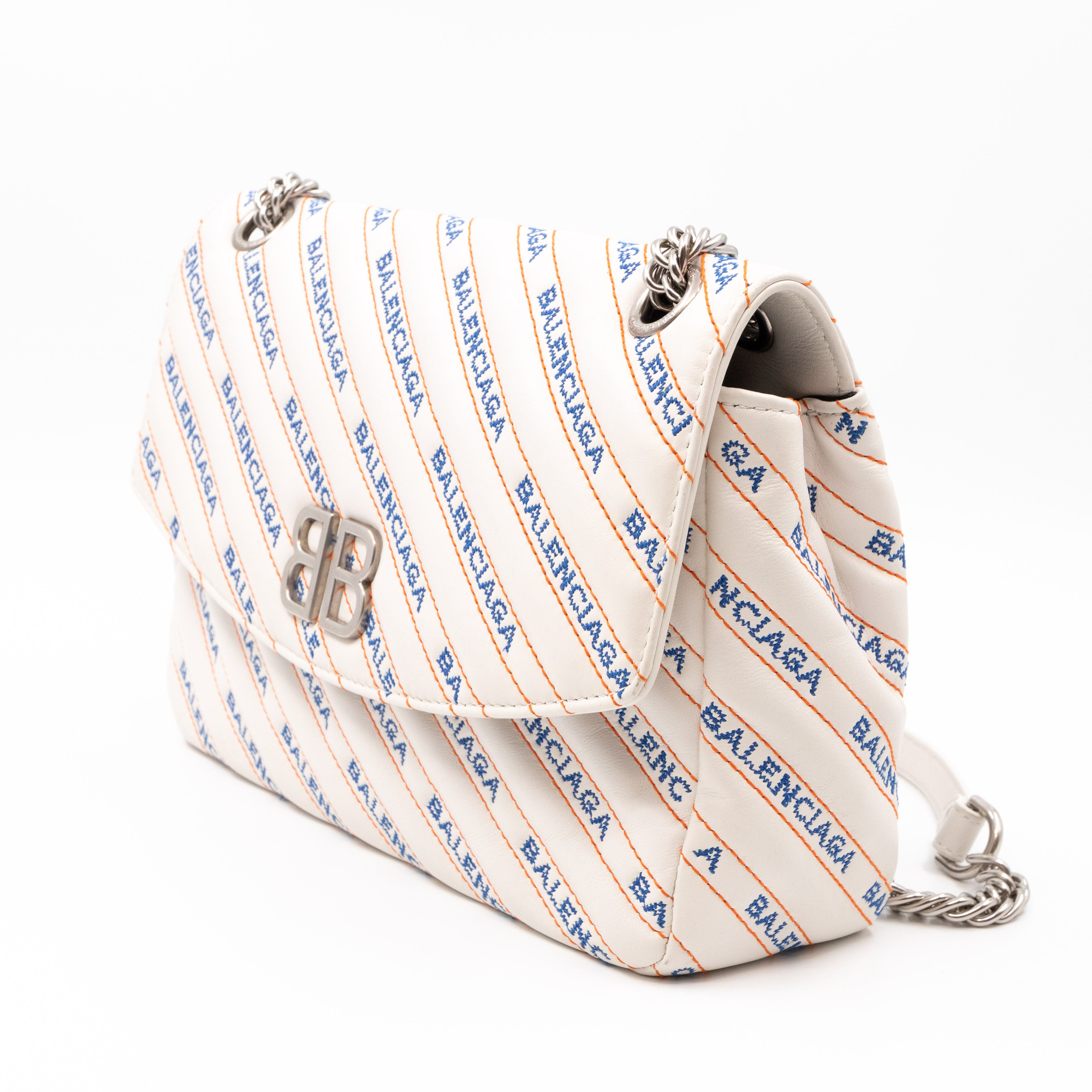Balenciaga – Balenciaga BB Round Charm Bag White Leather – Queen ...