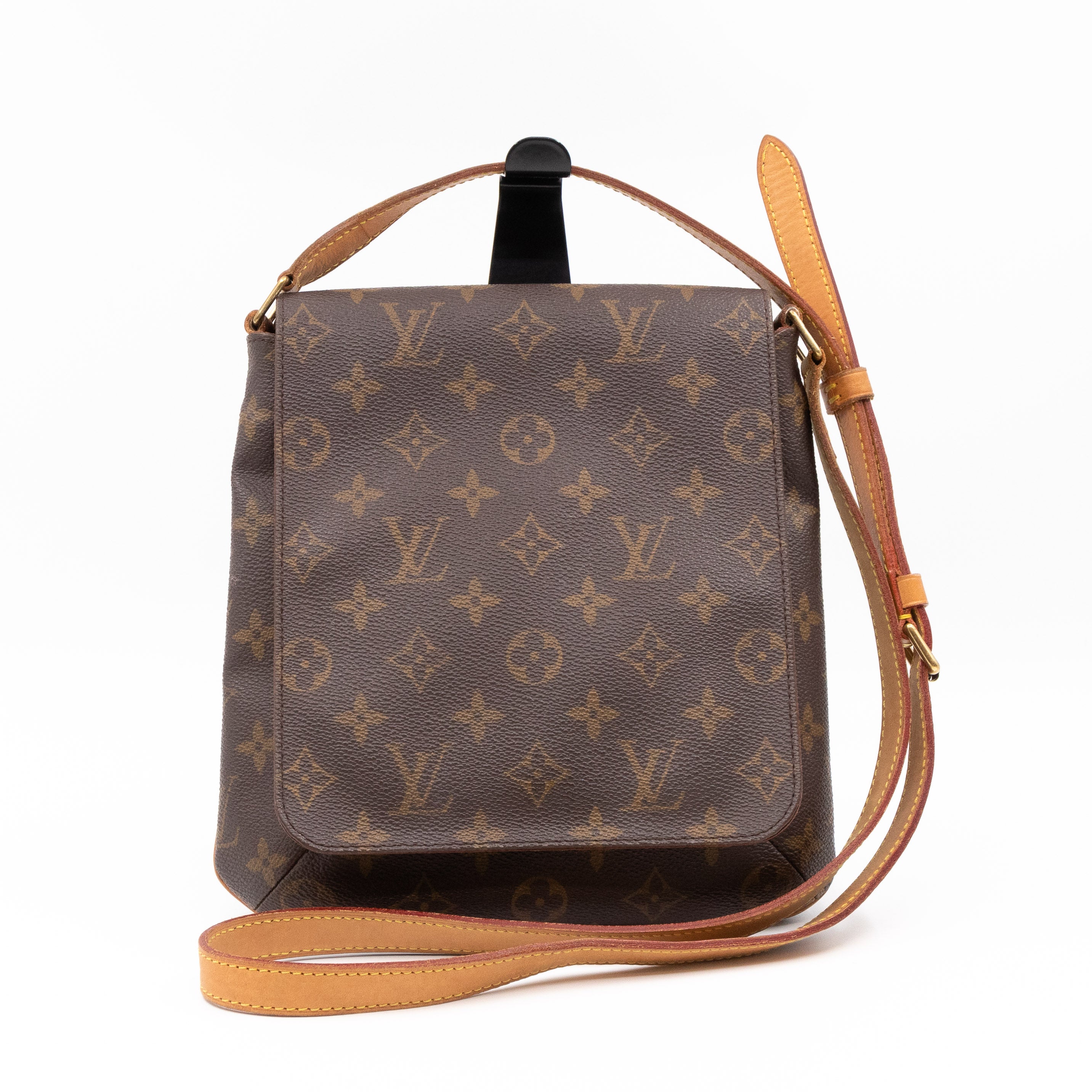 Louis vuitton musette salsa hotsell long strap