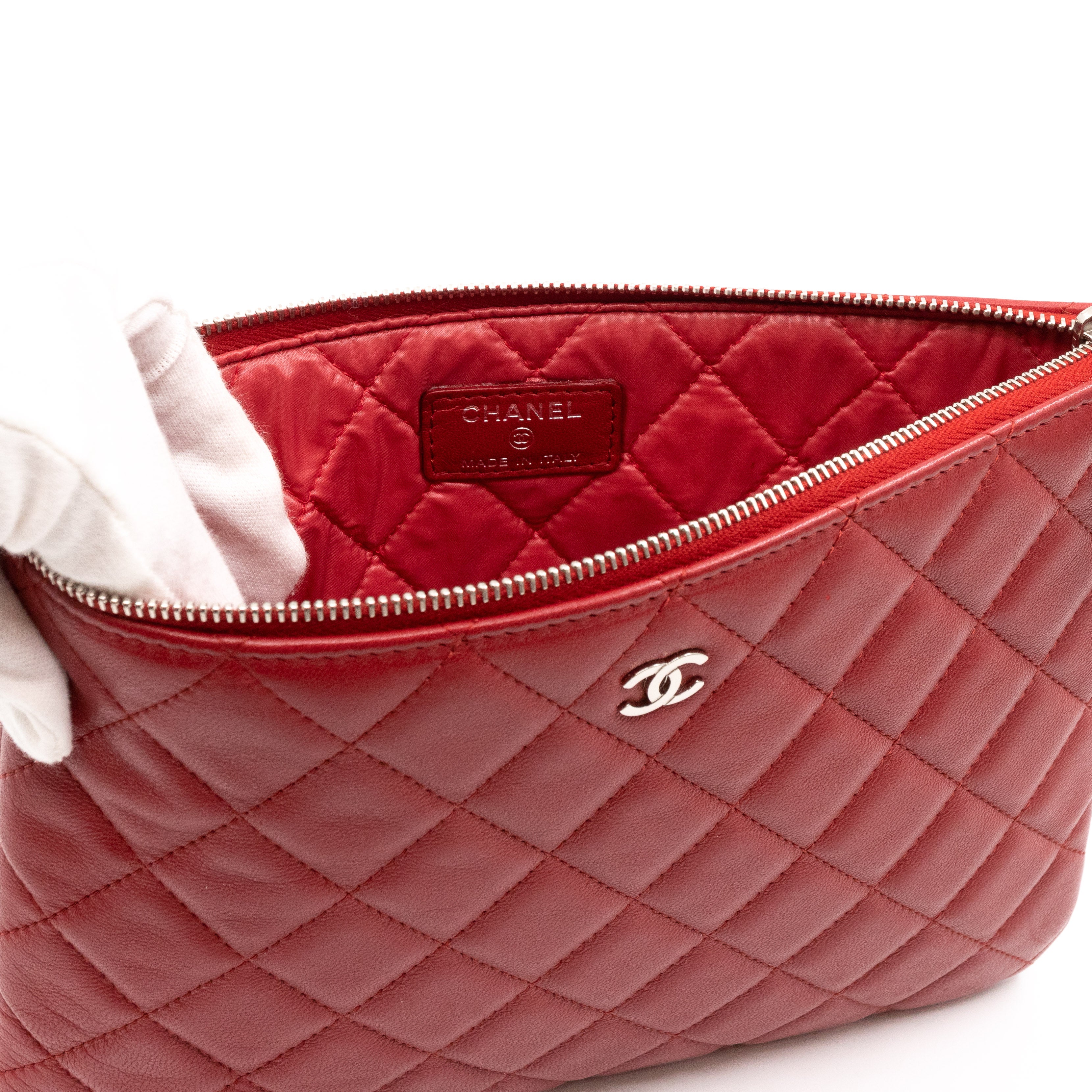 Classic O Case Red Leather